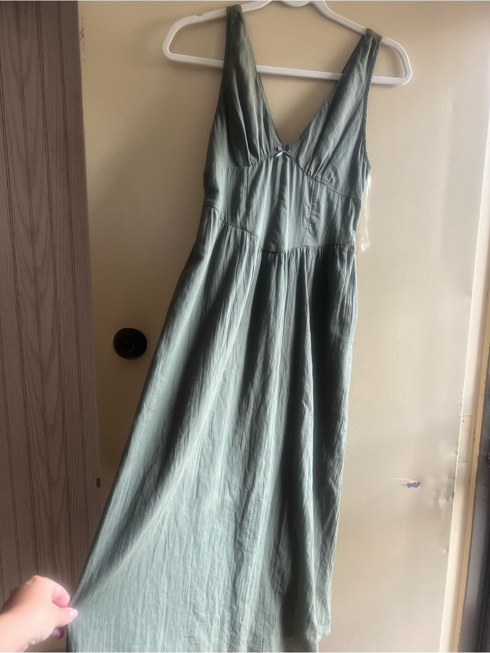 American Eagle Outfitters Olive Green V-Neck Midi Dress - Picture 2 of 8